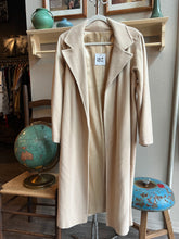 Load image into Gallery viewer, Vintage Cream 100% Cashmere Coat