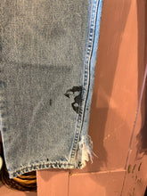 Load image into Gallery viewer, 03 - 90’s 550 Vintage Levi’s - 1996 - 34/34
