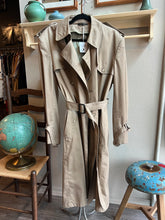 Load image into Gallery viewer, Vintage Tan Trench with Belt