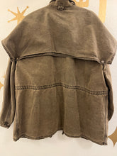 Load image into Gallery viewer, Vintage Carhartt Mens Canvas Duster Jacket Ranch Barn Coat CW042 USAVintage