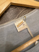 Load image into Gallery viewer, Vintage 80s Elvis Graceland Graphic Tee