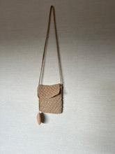 Load image into Gallery viewer, Vintage Macrame Purse