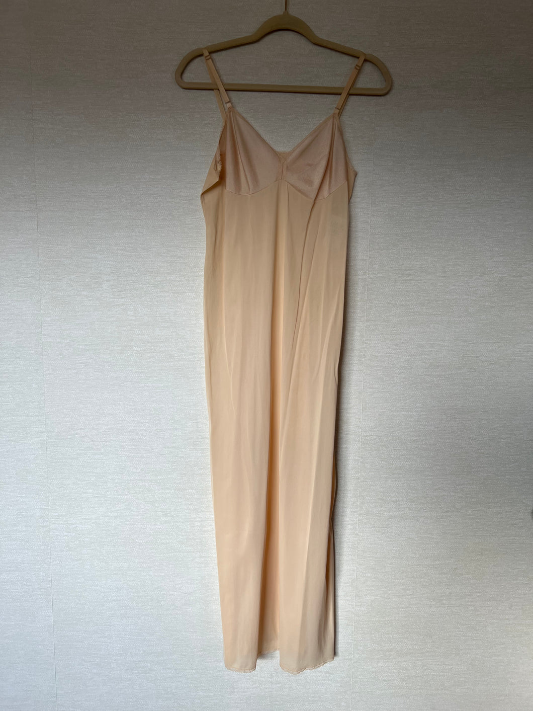 Vintage Vanity Fair Nude/Beige Nightgown